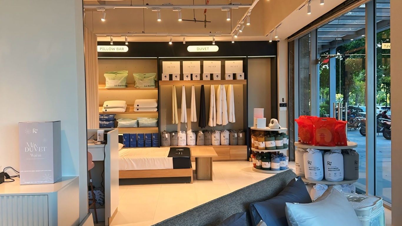 Project | Showroom Ru9