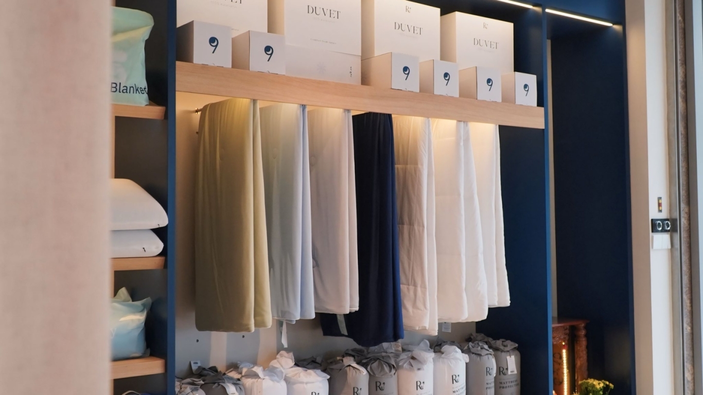 Project | Showroom Ru9