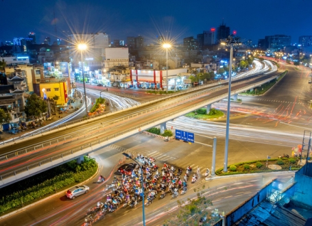 TP.HCM thay thế đèn đường ứng dụng công nghệ LED